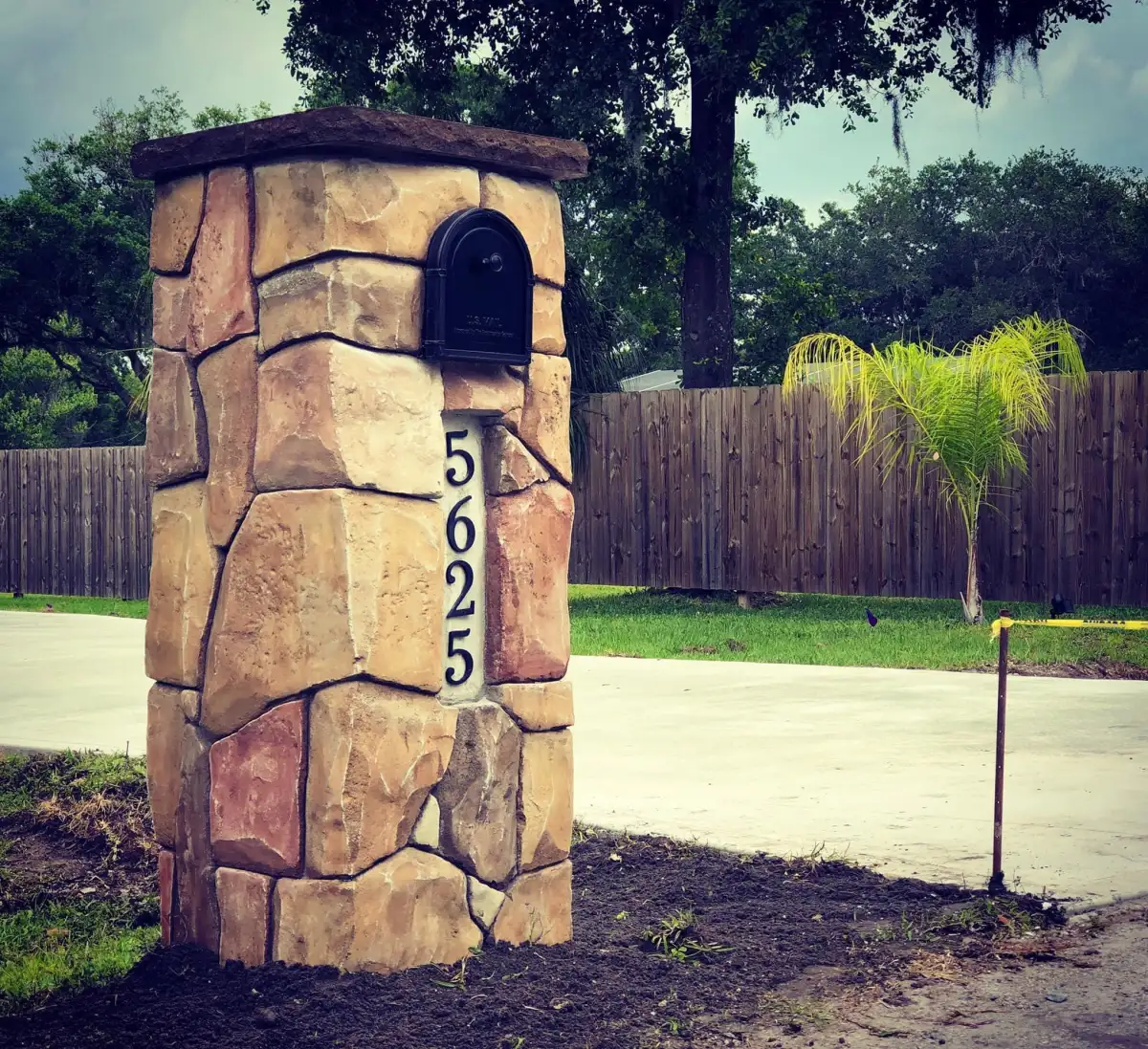 Custom sculpted address rock monument in Barton County Missouri