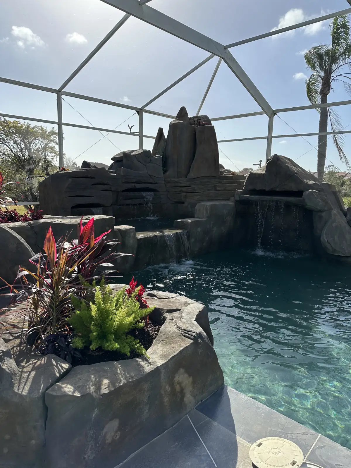 Tiered signature series waterfall package with multi-level cascades
